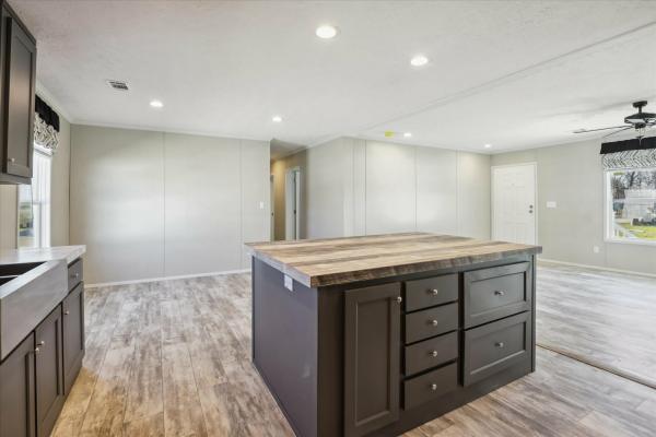 2025 Clayton 77 Savannah Living  Home