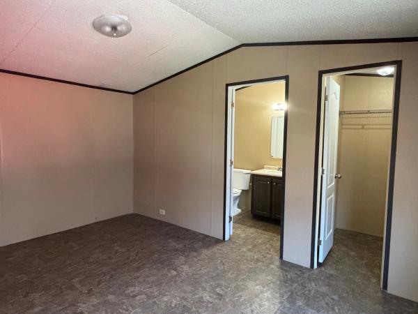 2018 S167232B  Home