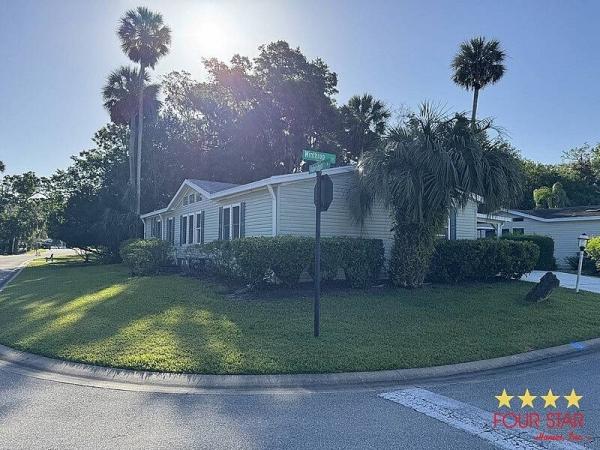 2000 PALM   Home