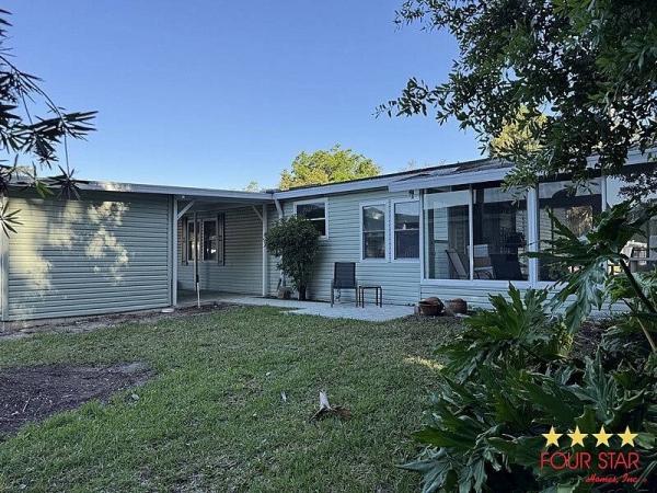2000 PALM   Home