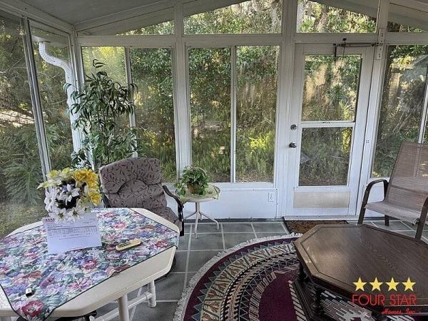 2000 PALM   Home