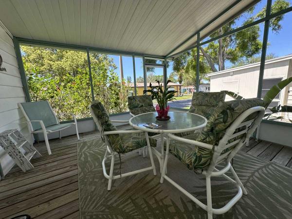 1988 DELO Manufactured Home