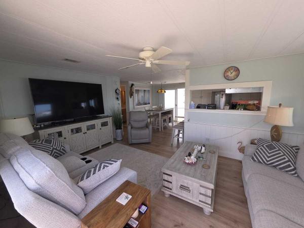 1983 PALM Mobile Home
