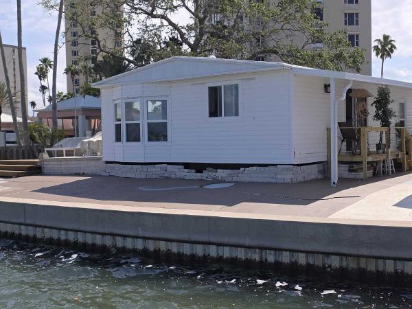 1983 PALM Mobile Home