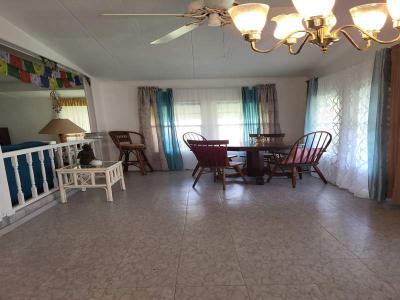 Photo 5 of 38 of home located at 3223 N Lockwood Ridge Rd #190 Sarasota, FL 34234