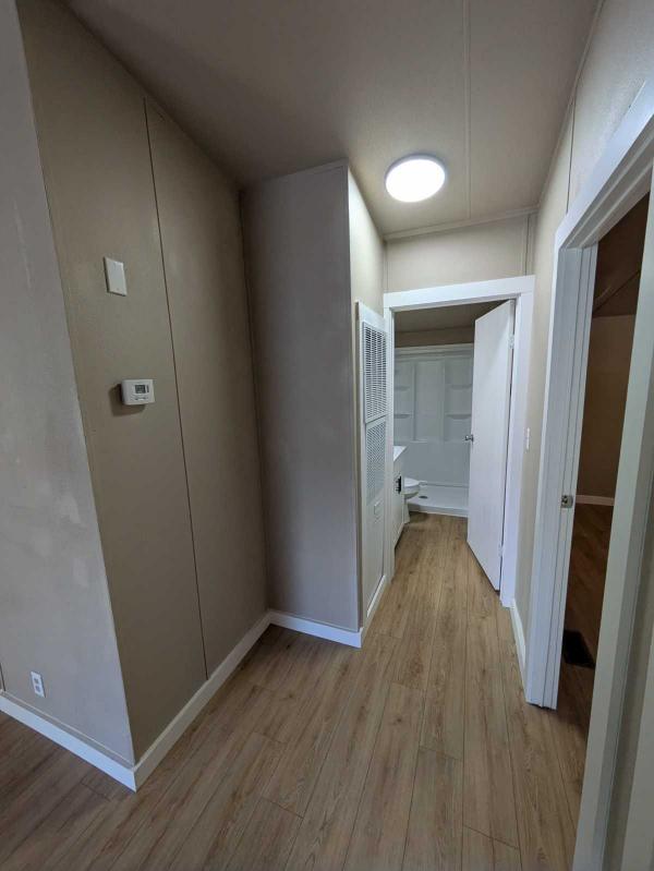 1997 Oakwood Manufactured Home