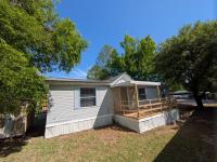 1997 Oakwood Manufactured Home