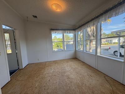 Photo 4 of 12 of home located at 880 SE Oak Grove Terrace Crystal River, FL 34429
