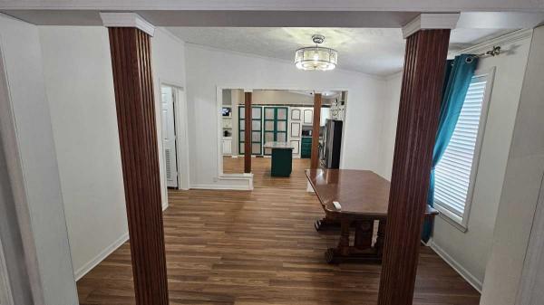 2001 Commander Manufactured Home