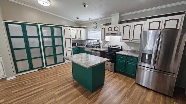2001 Commander Manufactured Home