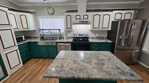2001 Commander Manufactured Home
