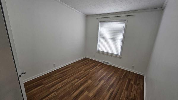2001 Commander Manufactured Home
