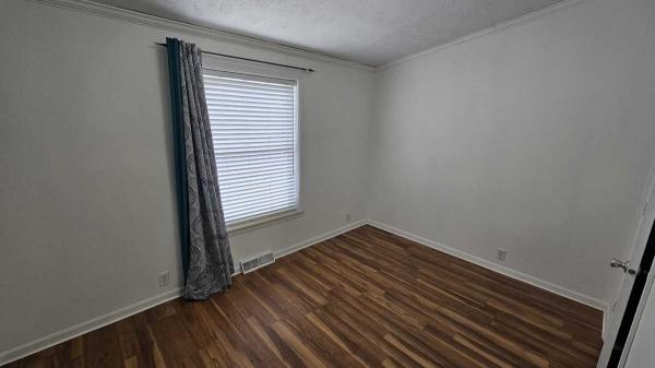2001 Commander Manufactured Home