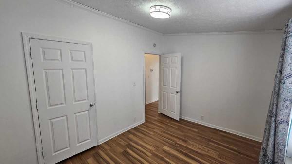 2001 Commander Manufactured Home
