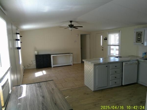 1998 SNRG Manufactured Home
