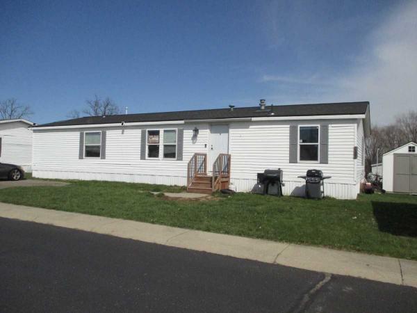 1999 Fleetwood Manufactured Home