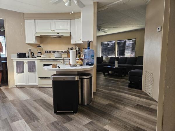 1980 BROO Manufactured Home