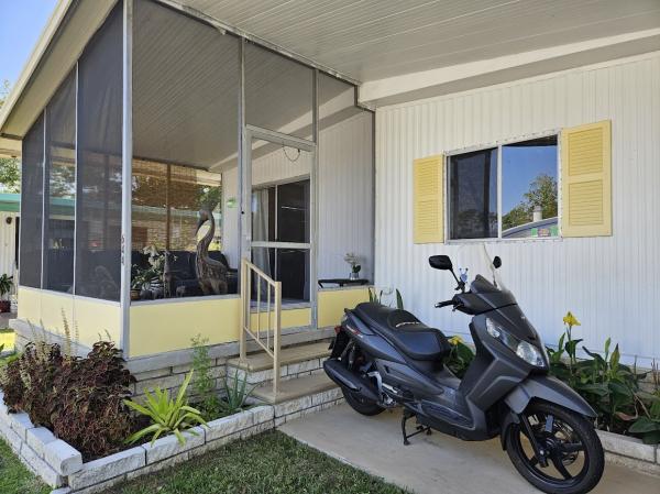 1980 BROO Manufactured Home