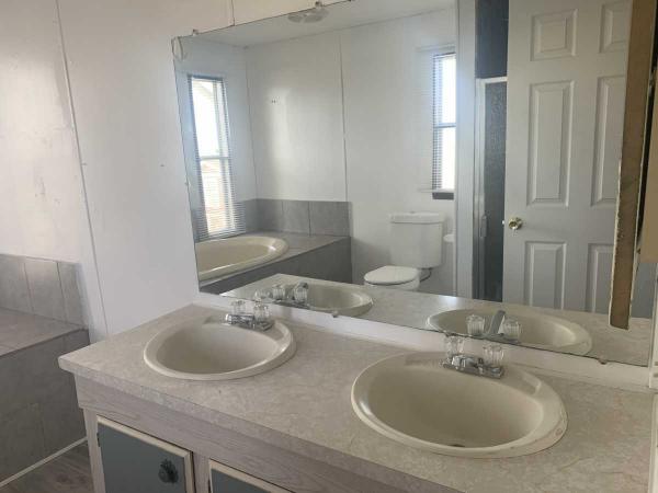 1984 AME Manufactured Home