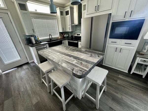 2023 Chariot Mobile Home