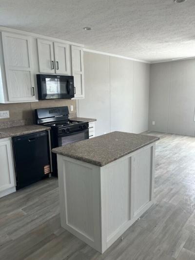 Photo 3 of 6 of home located at 1240 Herrington Monroe, MI 48161