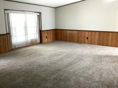Photo 4 of 14 of home located at 11948 Hemlock Court Shelby Township, MI 48315