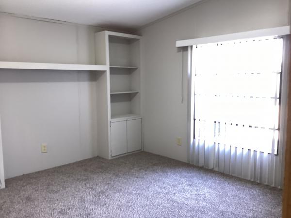 1988 Fantasy MY8918471ABW Mobile Home