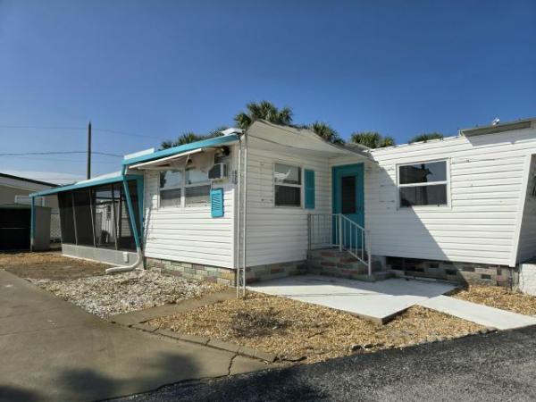 1961 NEWM Mobile Home For Sale