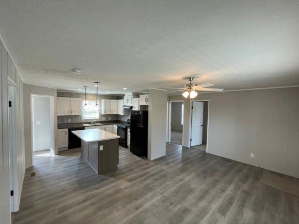 2025 Champion Home Builders, Inc. mobile Home