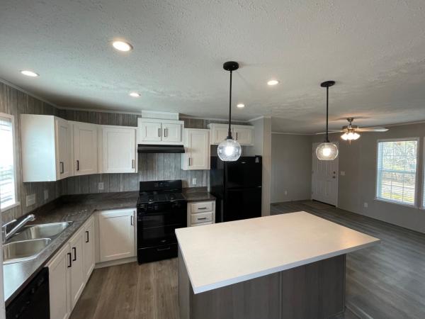2025 Champion Home Builders, Inc. mobile Home