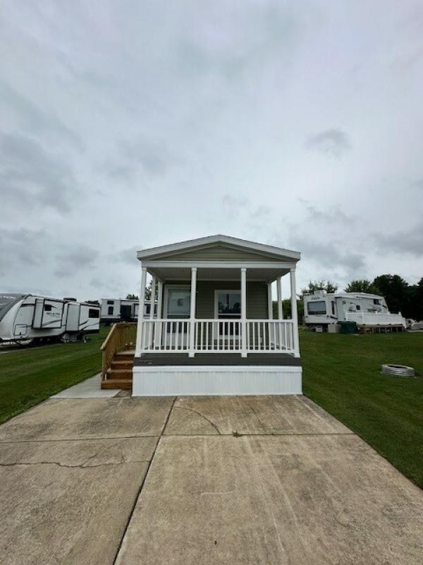 2024 Skyline 4110B(2br) Mobile Home