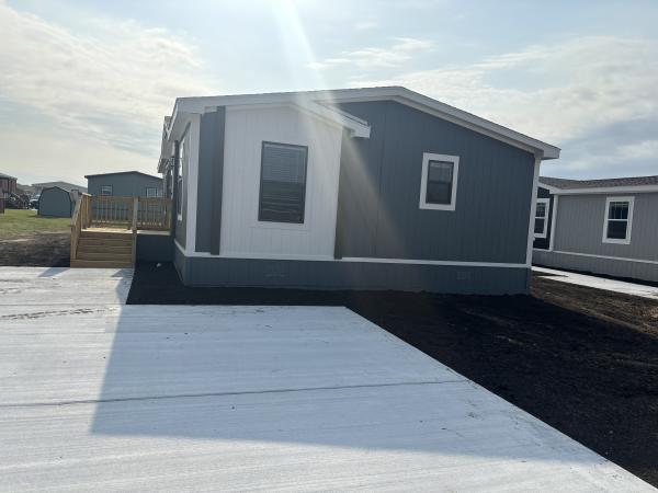 2025 Clayton 52NXI28563A Mobile Home