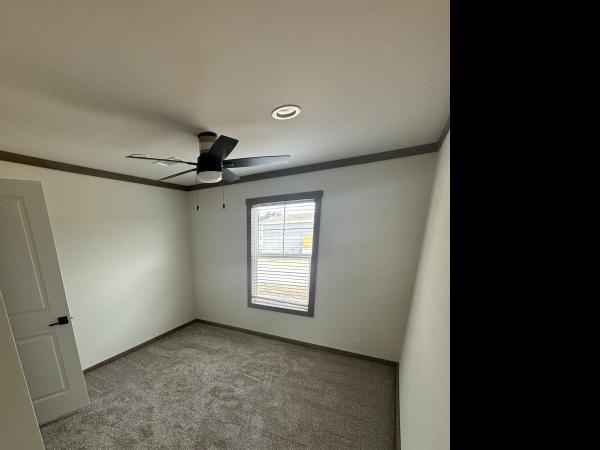 2025 Clayton 52NXI28563A Mobile Home