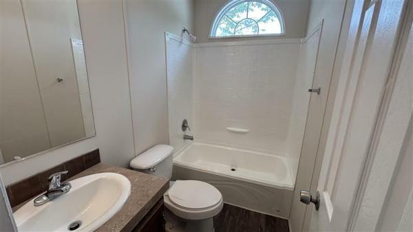 2013 FLEETWOOD Yes Home Mobile Home