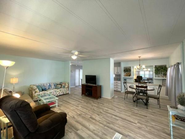 1972 BAYW Mobile Home
