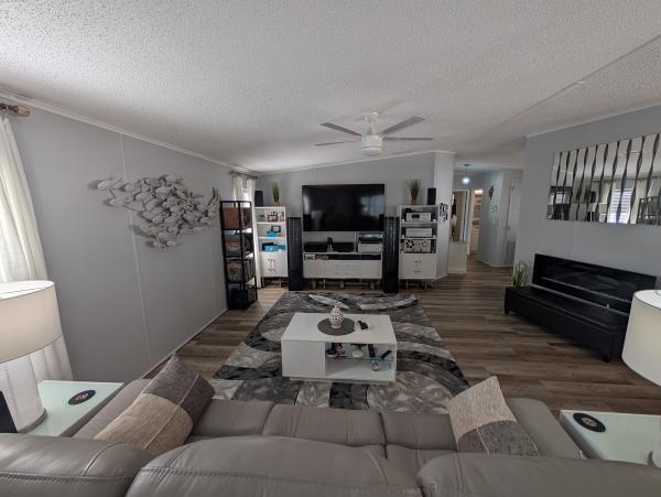 1993 Palm Harbor Mobile Home