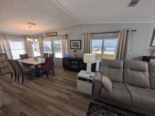 1993 Palm Harbor Mobile Home