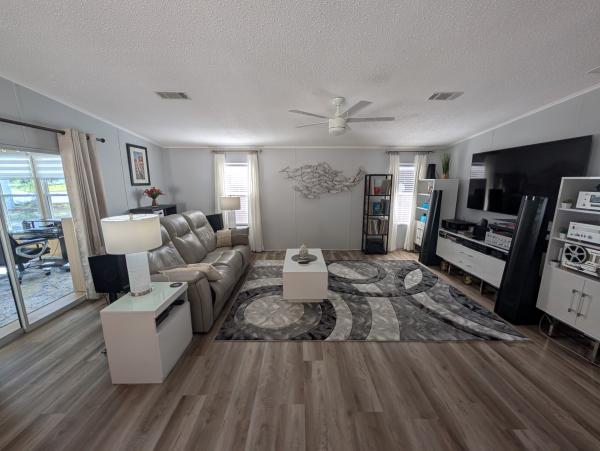1993 Palm Harbor Mobile Home