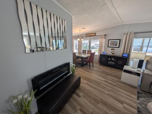 1993 Palm Harbor Mobile Home