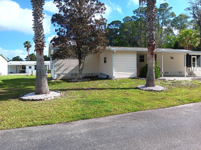 Photo 4 of 17 of home located at 2610 S. Nine Lake Loop Homosassa, FL 34448