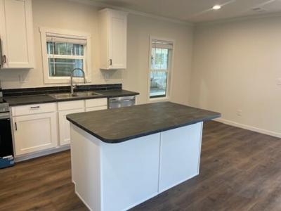 Photo 3 of 4 of home located at 1601 E Slaughter Ln. #271 Austin, TX 78747