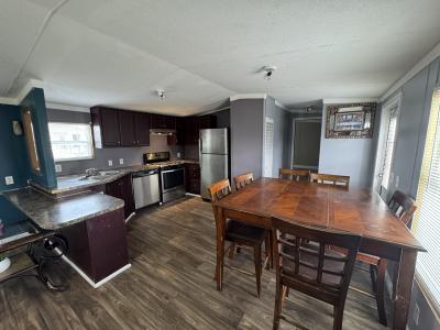 Photo 4 of 11 of home located at 900 Broken Feather Trl 43 Pflugerville, TX 78660