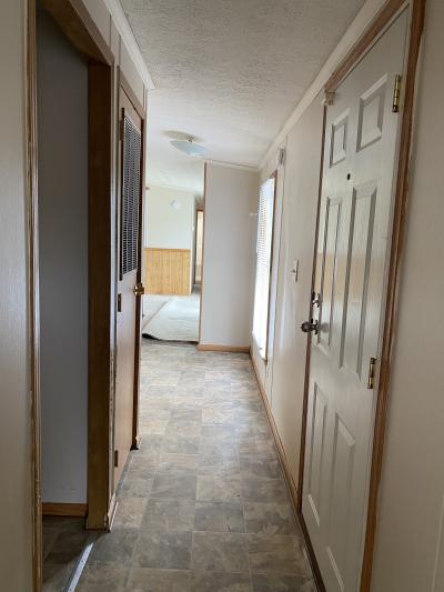 Photo 5 of 13 of home located at 2095 N. Sheeran Dr. #620 Milford, MI 48381