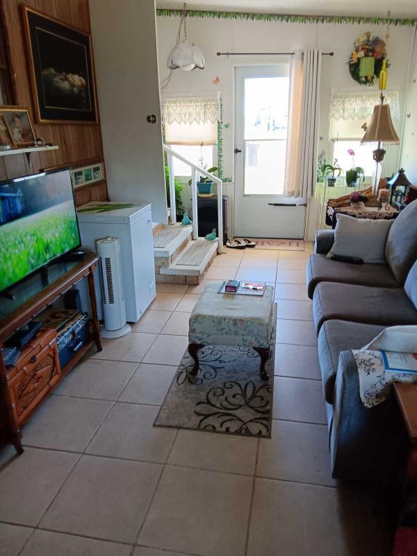 Photo 1 of 2 of home located at 2525 Gulf City Rd Lot 42, Lot 42 Ruskin, FL 33570