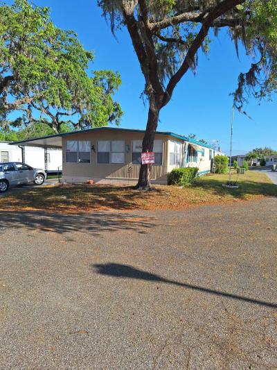 Photo 1 of 16 of home located at 2610 Azalea Place Leesburg, FL 34748