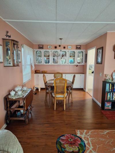Photo 5 of 16 of home located at 2610 Azalea Place Leesburg, FL 34748