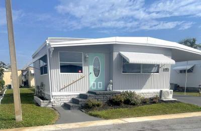 Mobile Home at 2505 East Bay Dr. Largo, FL 33771