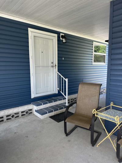 Photo 4 of 32 of home located at 1472 Crooked Creek Trail Lot #534 Lakeland, FL 33801