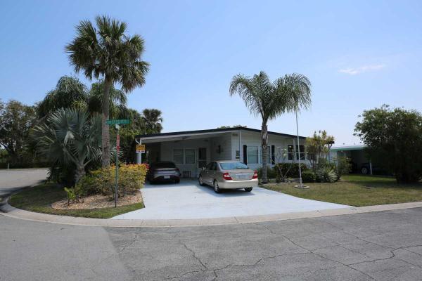 Photo 1 of 2 of home located at 8775 20th St Lot 313 Vero Beach, FL 32966