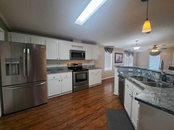 Photo 1 of 2 of home located at 601 Starkey Rd Lot 62 Largo, FL 33771